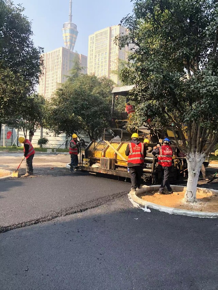 鄭州瀝青攪拌站品質(zhì)基石，從選材開始